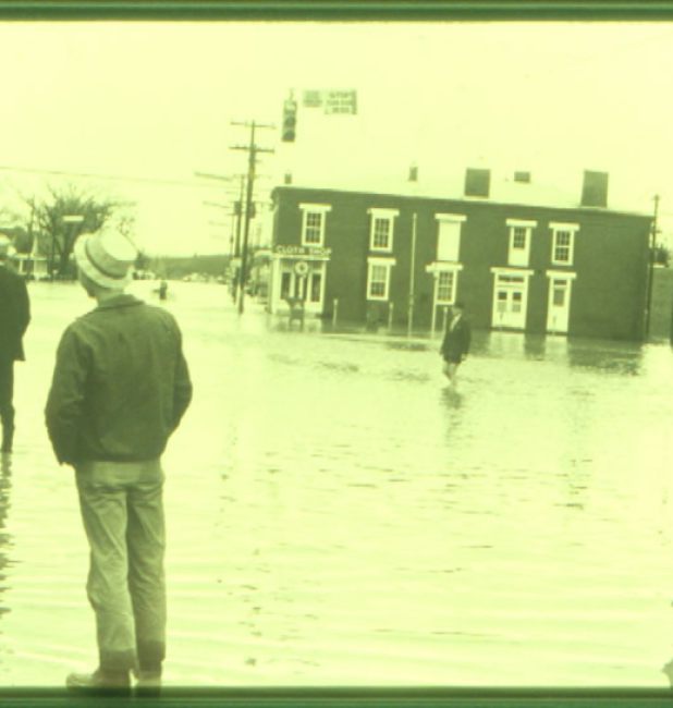 Inondations de la place de la ville de Sevierville en 1960
